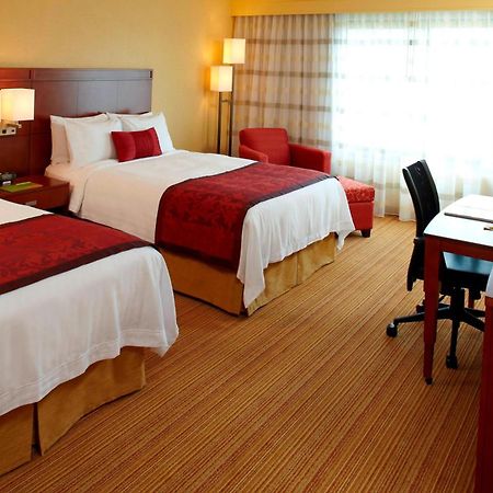 Courtyard By Marriott Buffalo Amherst/University Hotell Eksteriør bilde